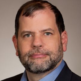 Tyler Cowen Headshot