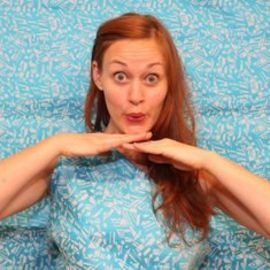 Mamrie Hart Headshot