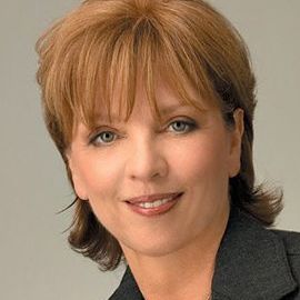 Nora Roberts Headshot