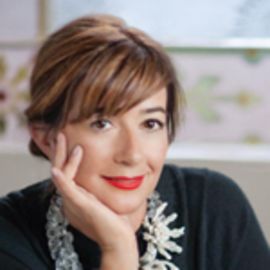 Deborah Lloyd Headshot