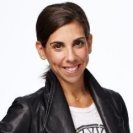 Melanie Whelan Headshot