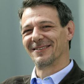 Alvaro Enrigue Headshot