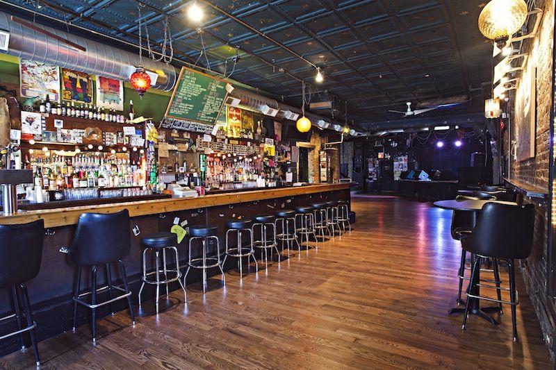 Diamonds In The Rough Chicago S Best Dive Bars